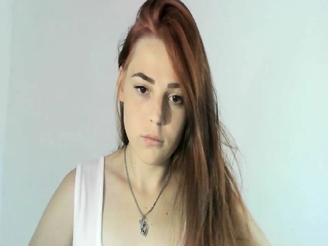 Live sex webcam photo for BehAaPpYYYY #268581273