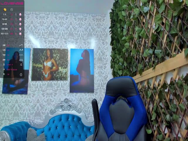 Live sex webcam photo for Katherin_Cruz #268592469