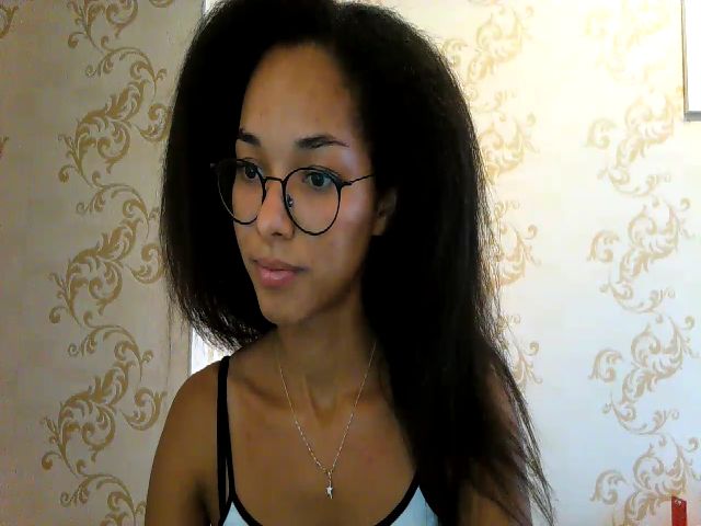 Live sex webcam photo for Carmel_Dee #268587176