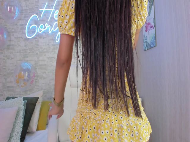 Live sex webcam photo for missvioleta #268592446