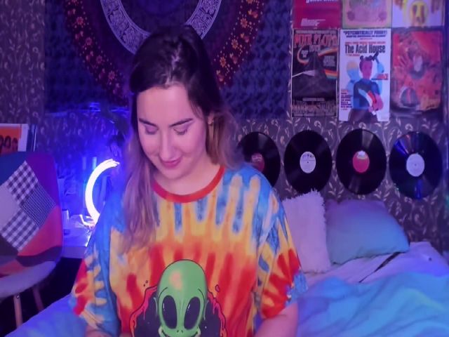 Live sex webcam photo for RETROGIRL_X #268586646