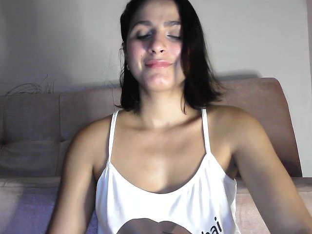 Live sex webcam photo for Sarita30 #268583140