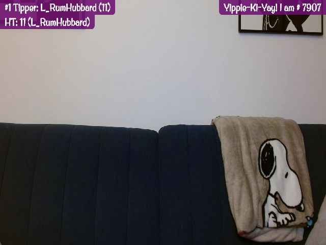 Live sex webcam photo for IgotCookies #268592211