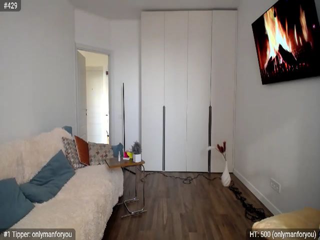 Live sex webcam photo for VickyBaezz #268586198