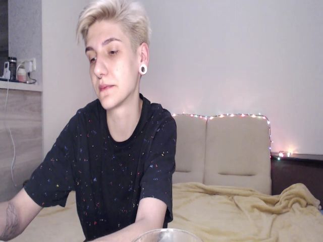 Live sex webcam photo for Chromasia #268593530