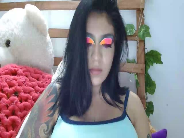 Live sex webcam photo for aleja_tatto #268593322