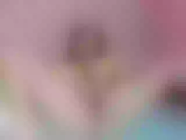 Live sex webcam photo for candy-girl18 #268589221