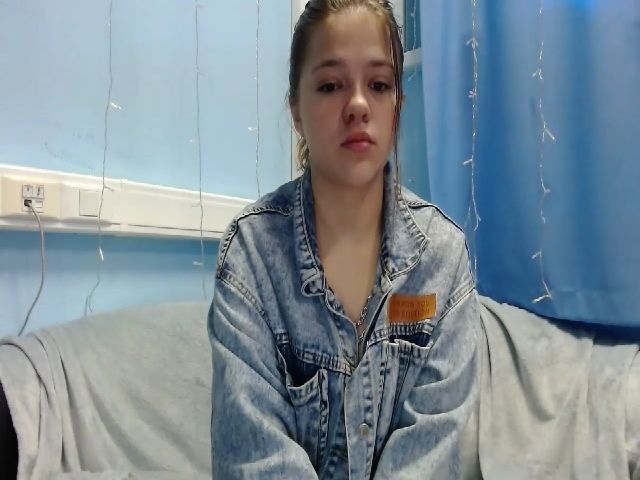 Live sex webcam photo for Emma_One1 #268576505