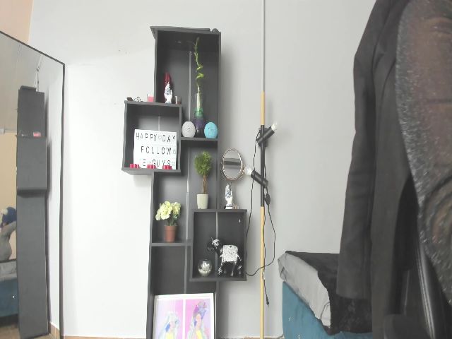 Live sex webcam photo for Ursula_fire #268575120