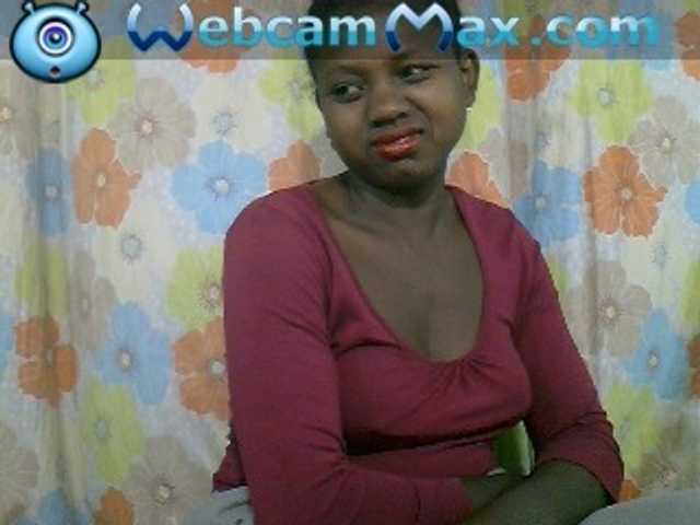 Live sex webcam photo for KitanaHot #268575417