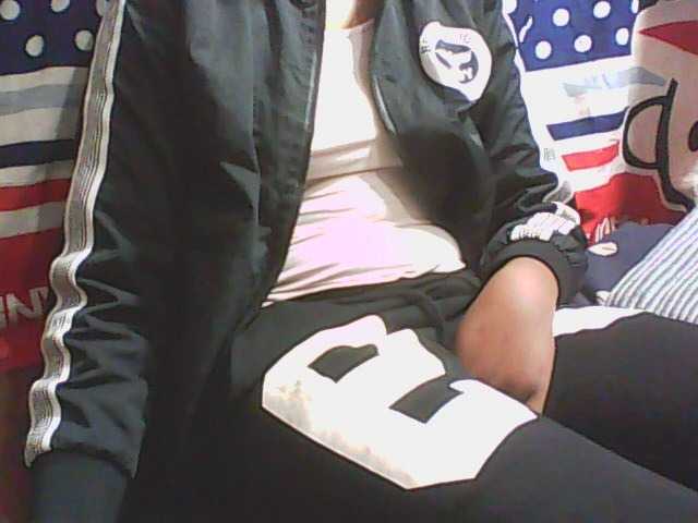 Live sex webcam photo for barcelone1 #268579962