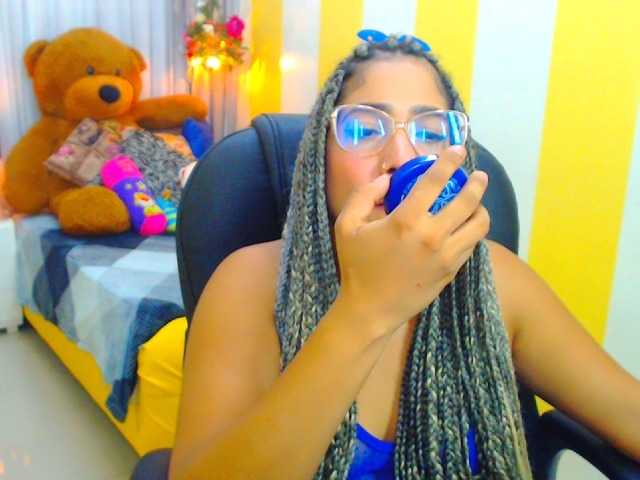 Live sex webcam photo for Eloveskamy #268594661