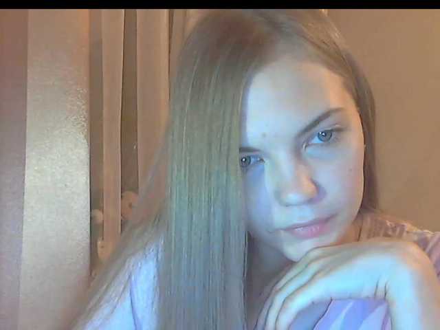 Live sex webcam photo for alisekss8 #268606309