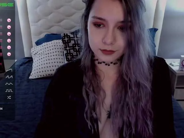 Live sex webcam photo for LilithMystic #268594193