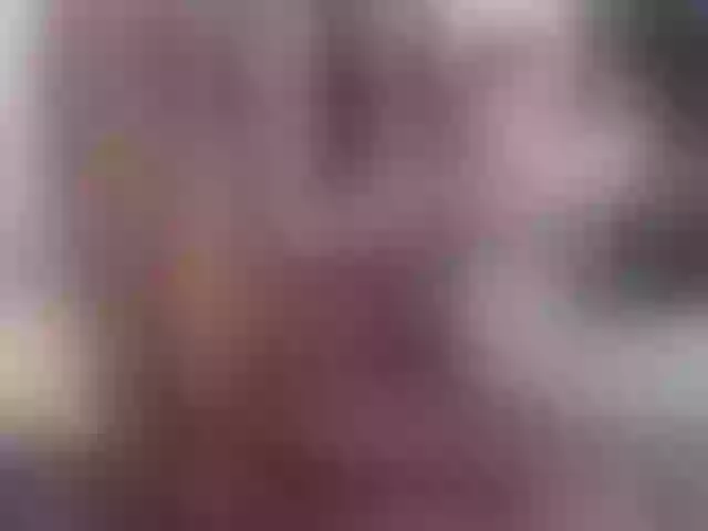 Live sex webcam photo for Mia-4u #268594304