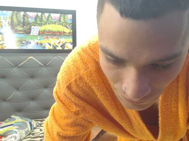 Live sex webcam photo for AngelAnMonicA #268598327