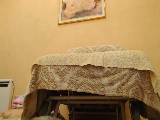 Live sex webcam photo for MsLily #287849077