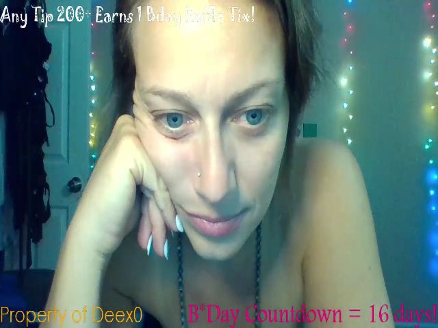 Live sex webcam photo for DeeX0 #268596008