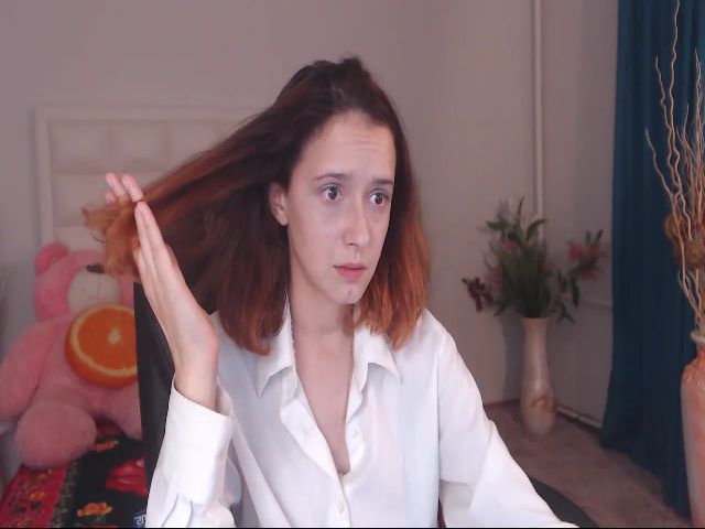 Live sex webcam photo for IrisNichols #268595555