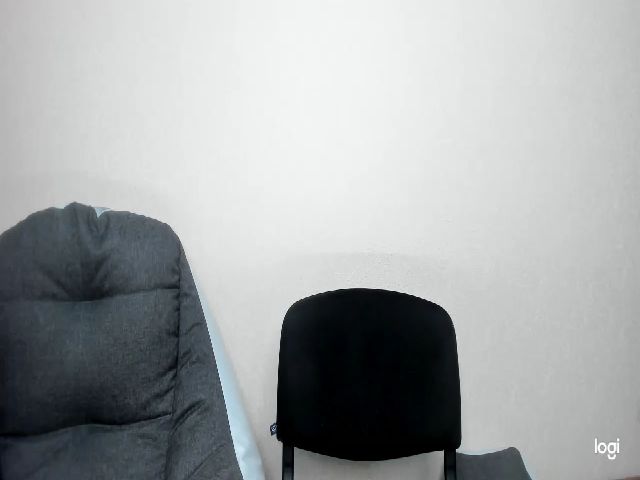 Live sex webcam photo for SarahSmiths #268607765