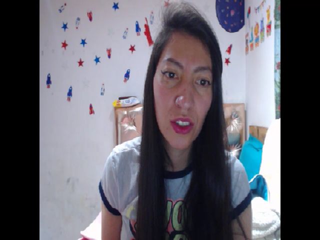 Live sex webcam photo for Kaymilf #268609154