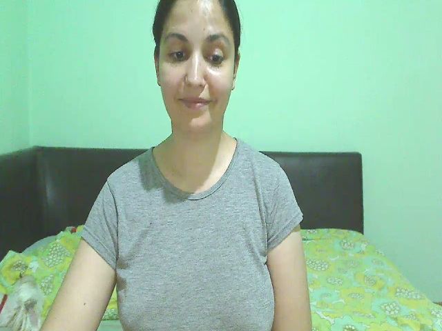 Live sex webcam photo for OneHotty #268609052