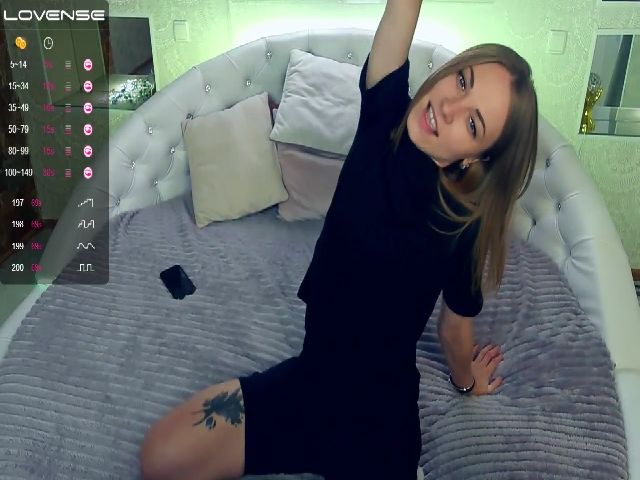 Live sex webcam photo for LilFluffyDuck #268604181