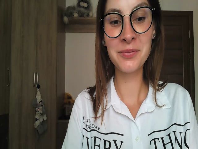 Live sex webcam photo for MisssSun #268602898