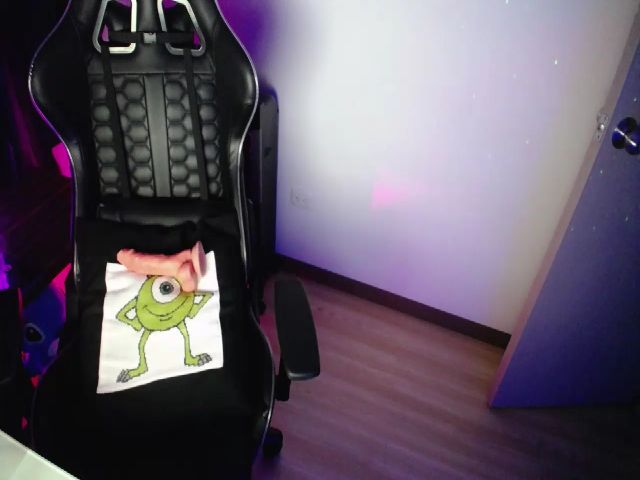 Live sex webcam photo for BiancaMiller #268600465