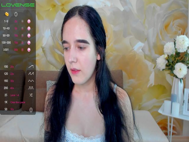 Live sex webcam photo for Steffi18 #268602841