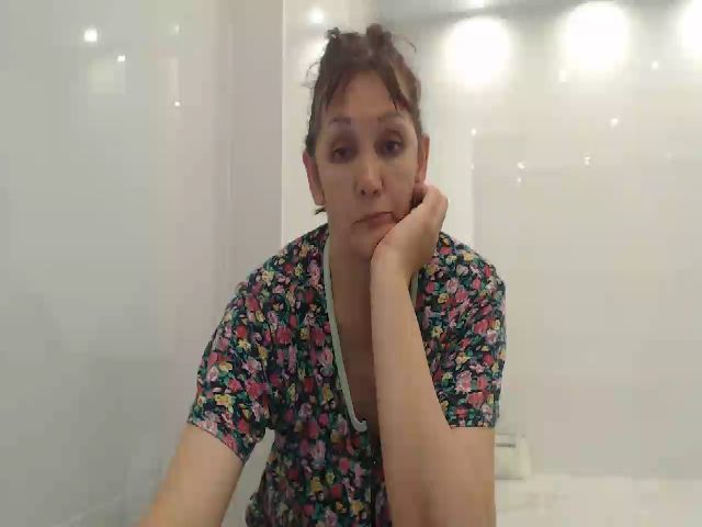 Live sex webcam photo for Lindana4 #268606858