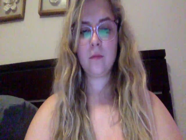 Live sex webcam photo for j3nnamatic #268605730