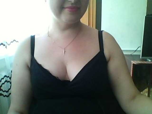 Live sex webcam photo for KarinaBerg #268598823