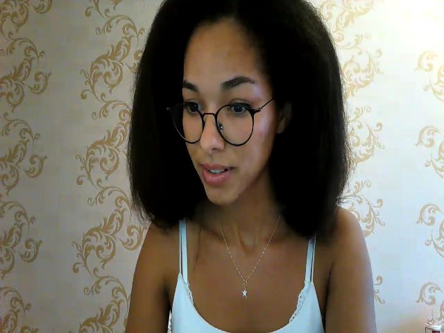 Live sex webcam photo for Carmel_Dee #268604251