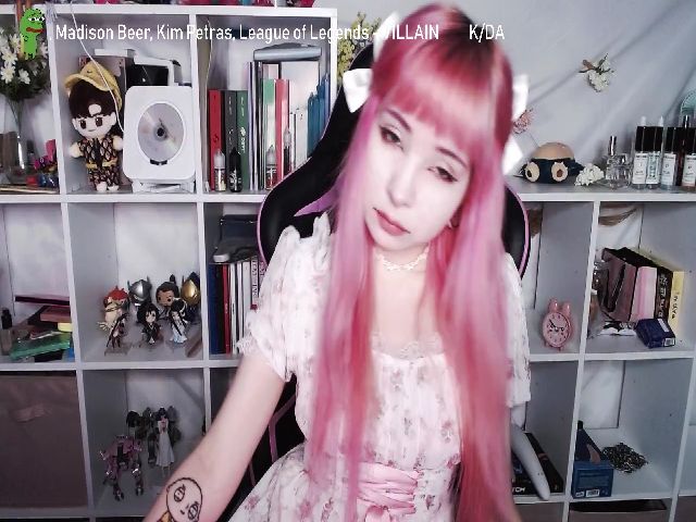 Live sex webcam photo for AkiraHartyX #268605301