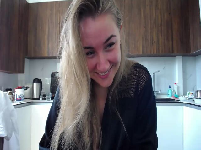 Live sex webcam photo for VickyBaezz #268600769