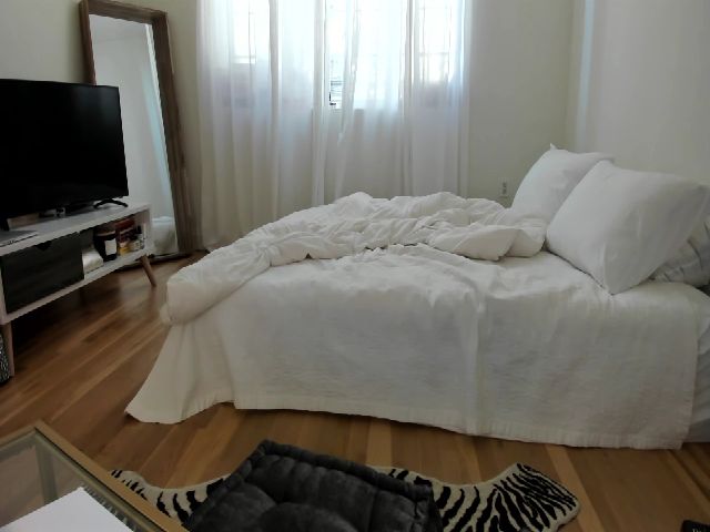 Live sex webcam photo for NikkiFetish #268608801