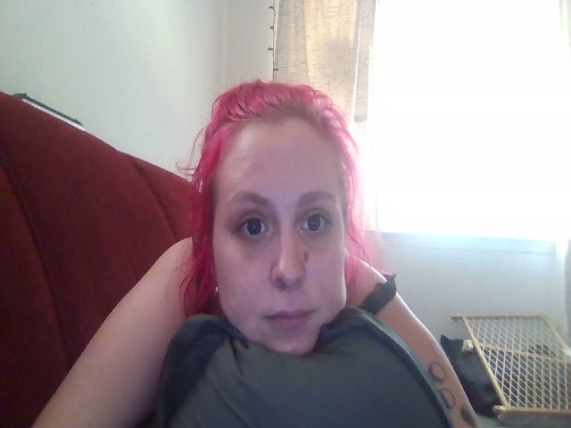 Live sex webcam photo for Weetziebabe #268604606