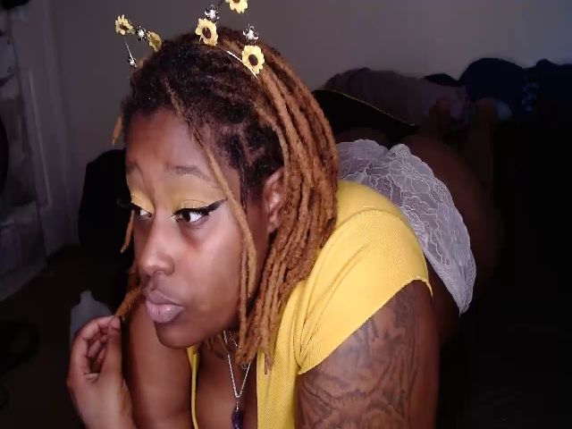 Live sex webcam photo for BrattyKittyV #268603332