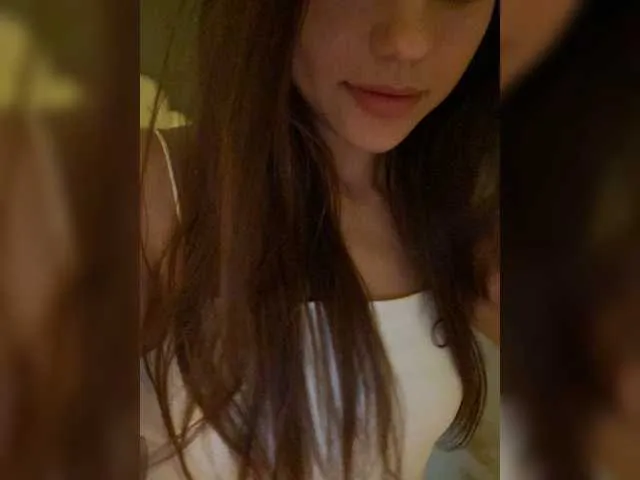 Live sex webcam photo for RitaAdler #268623125