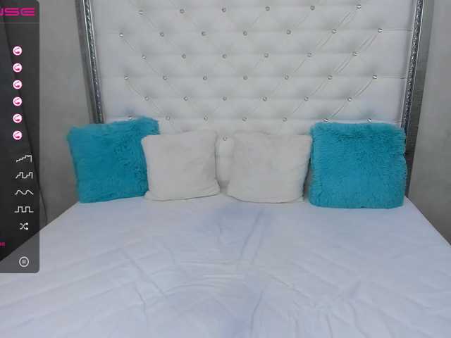 Live sex webcam photo for shycinderela #268623353