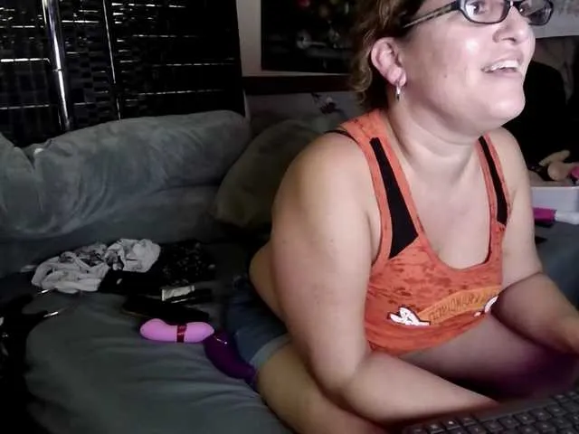 Live sex webcam photo for Prurient-Gem #268610261