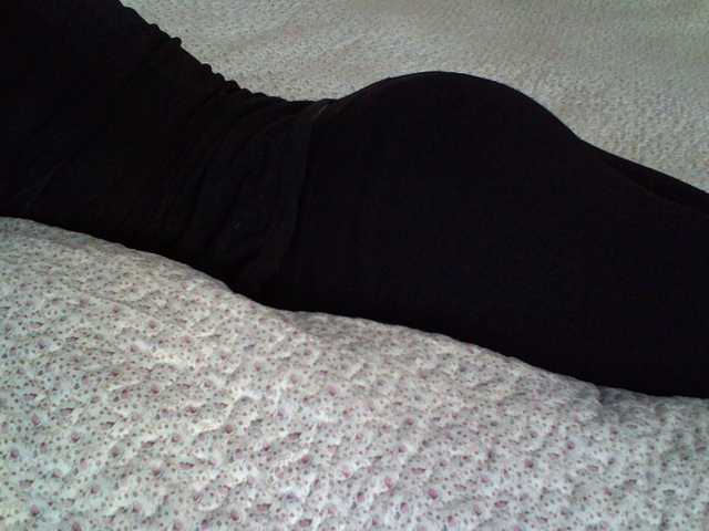 Live sex webcam photo for liZAAAZ #268618752