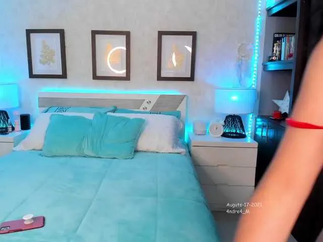 Live sex webcam photo for Meegan #268613893