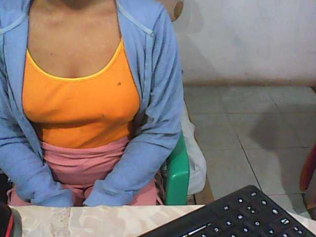 Live sex webcam photo for petitechou #268618958