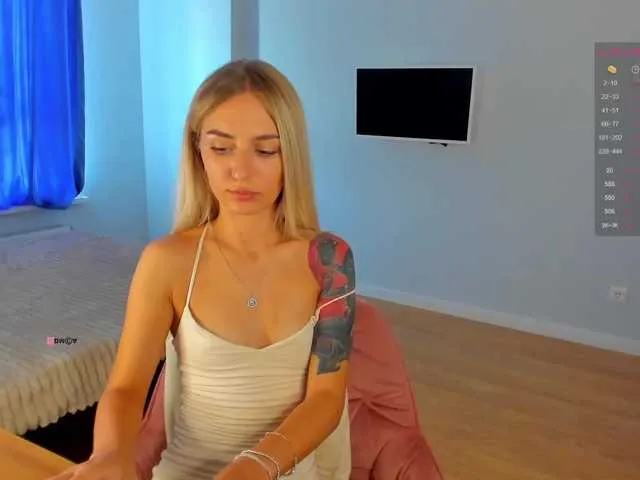 Live sex webcam photo for EnlivenLuv #268618178