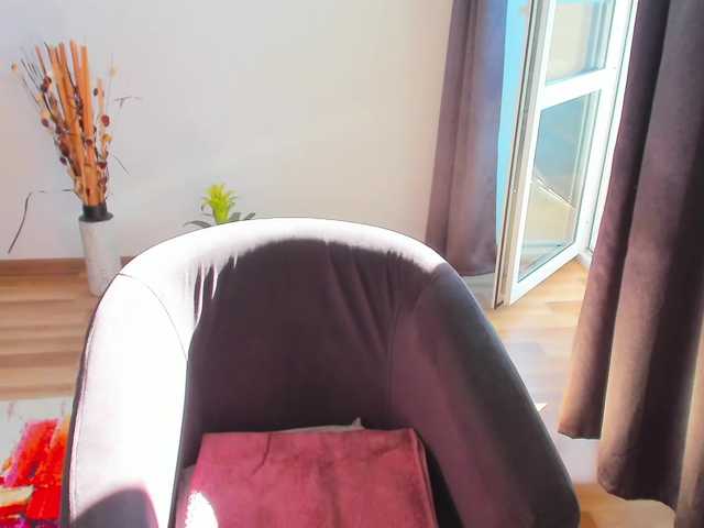 Live sex webcam photo for roses-dream #268614265