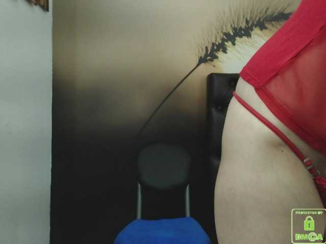 Live sex webcam photo for amysnow #268610817