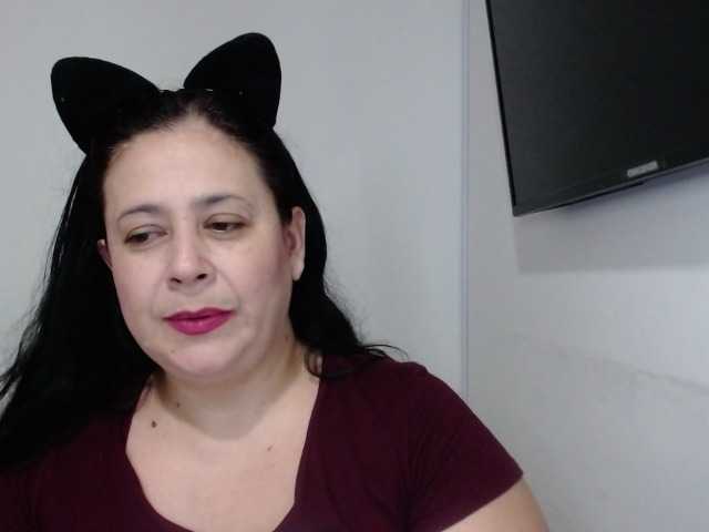 Live sex webcam photo for karla-tomm43 #268614641