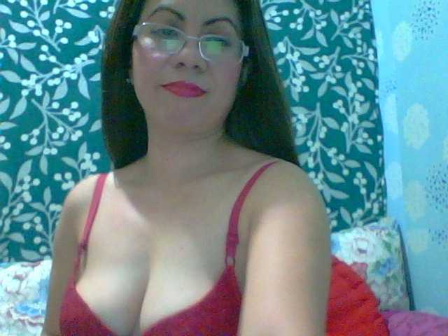 Live sex webcam photo for Scarletteb #268610346